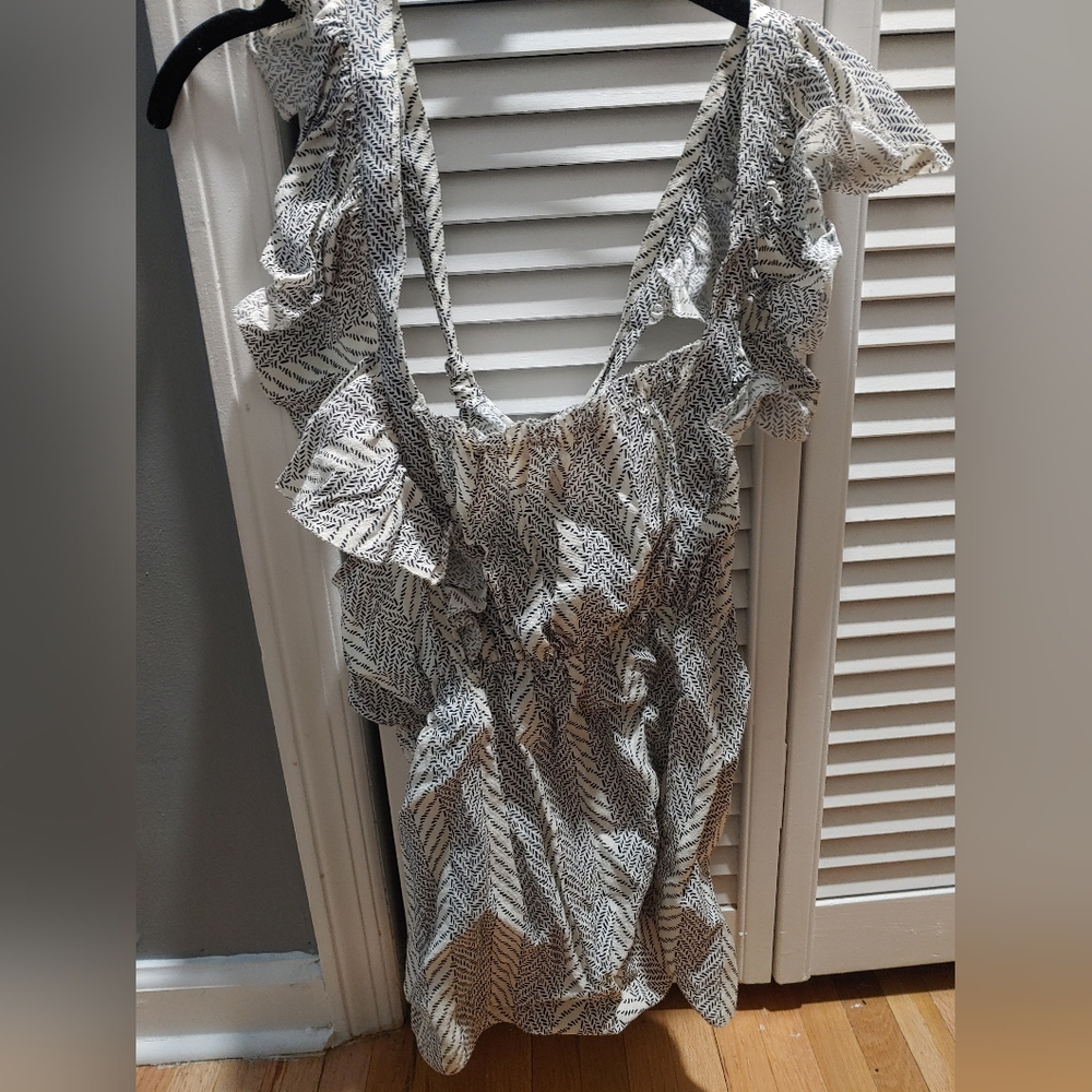Current Air Ruffle Tribal Print Sleeveless Top / Size Medium